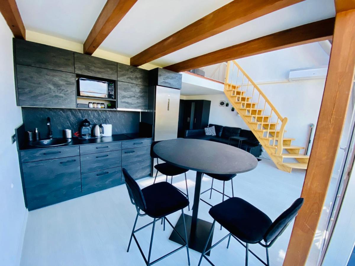 Sea & Sunset View Apartment In Паланга Екстериор снимка